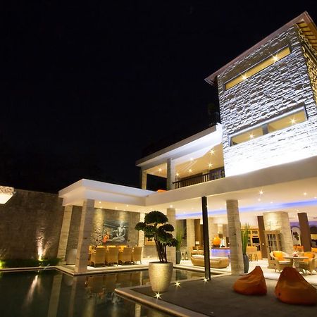 Puri Ratu Jimbaran Villa Esterno foto