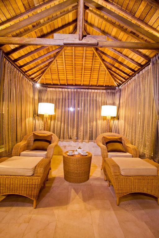 Puri Ratu Jimbaran Villa Esterno foto